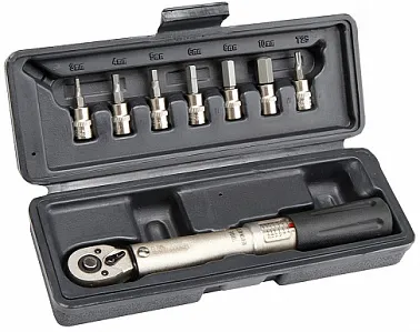Динамометрический ключ YC-617-2S Bike-Hand 1/4" 2-24 Нм с насадками
